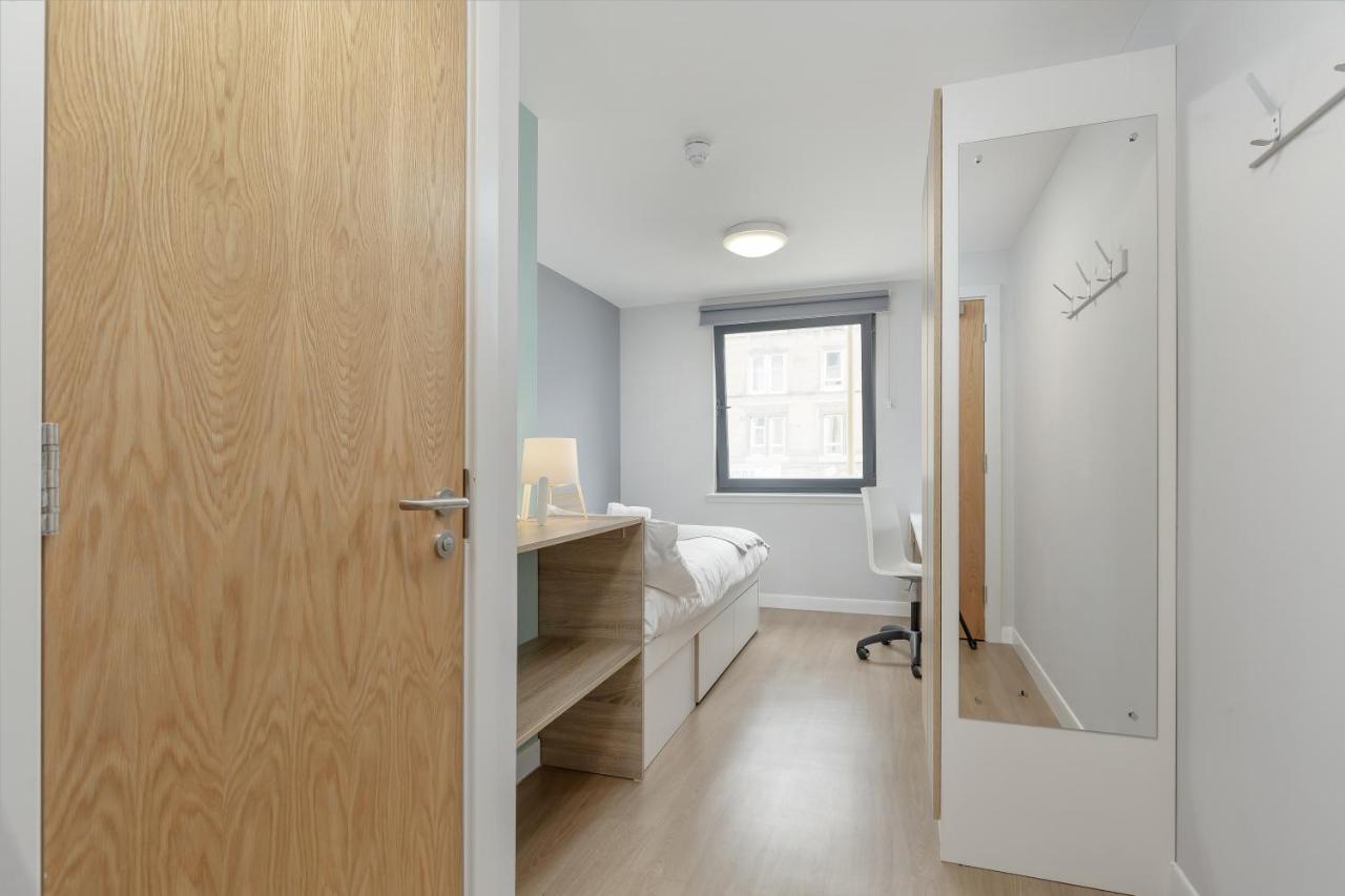 Joivy Affordable Edinburgh - Adults Only Hotel Exterior foto