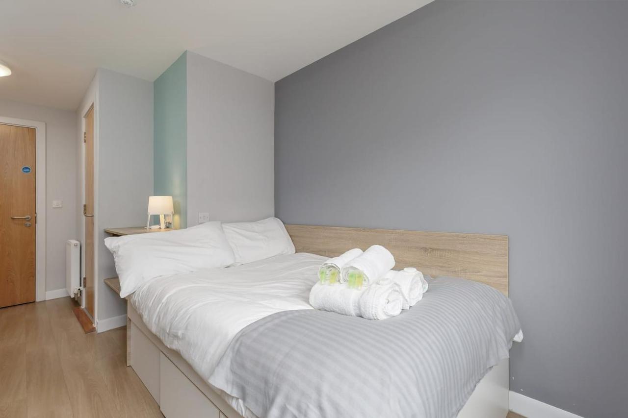 Joivy Affordable Edinburgh - Adults Only Hotel Exterior foto